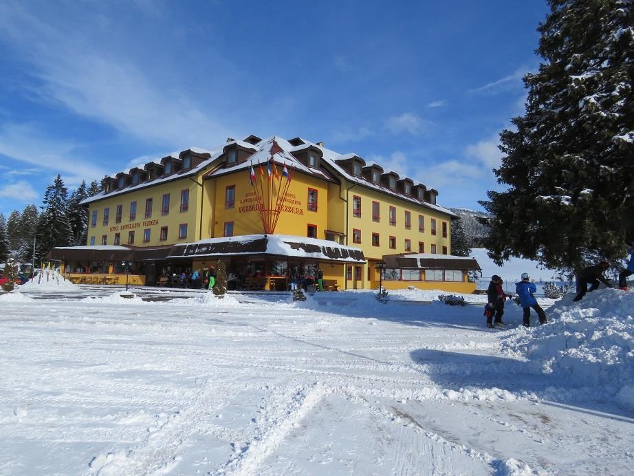 Hotel Vezzena Malga Postesina エクステリア 写真